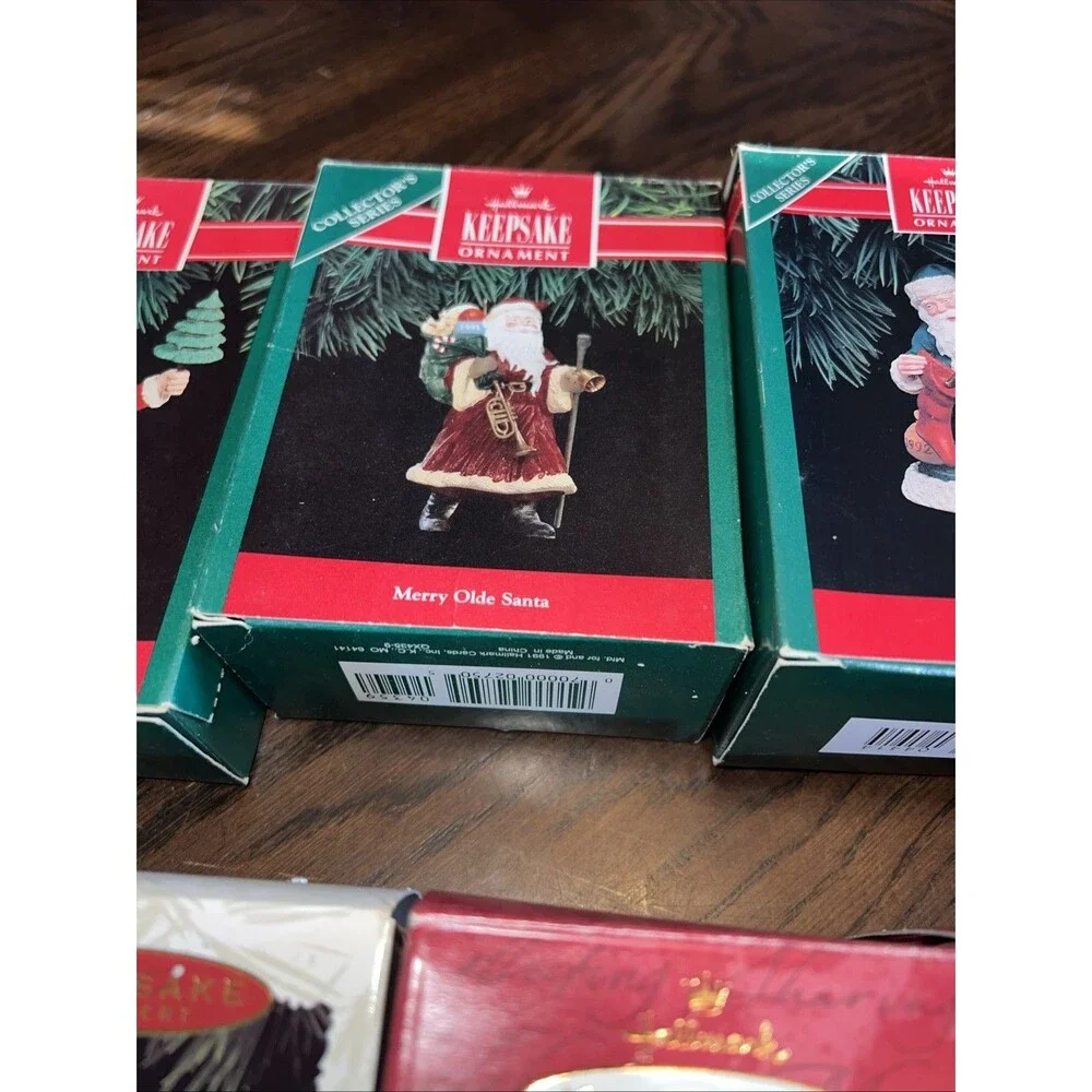 Hallmark Christmas Ornaments MERRY OLDE SANTA Complete 1-10 Set Box WITH STAND!